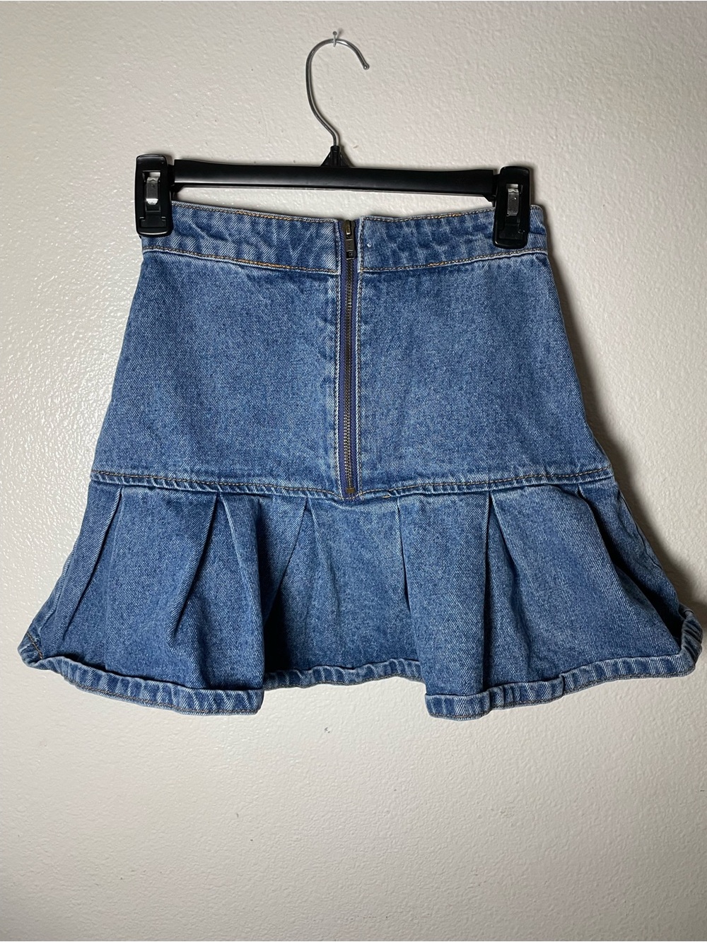 Lioness Rescue Me pleat denim skirt - Picture 4 of 5